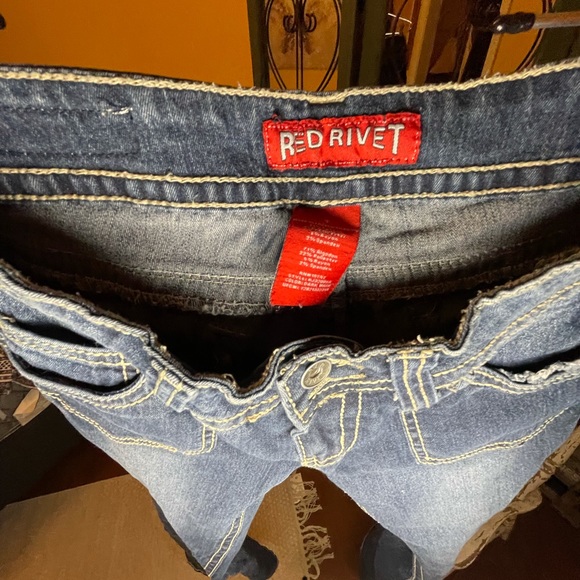 Red Rivet bell bottom jeans sz 7 - Picture 6 of 11